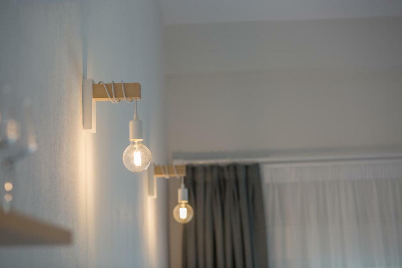 The Papoutsakis Apartments Nikiti  Bagian luar foto